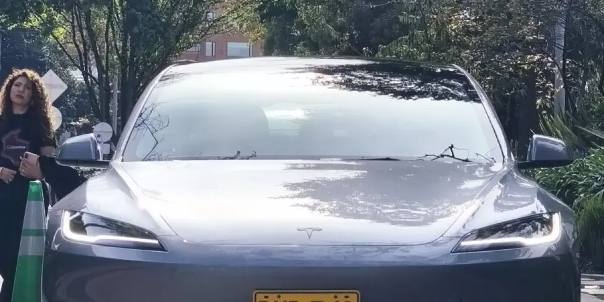 Cuánto cuestan los dos modelos de vehículos con los que Tesla entró oficialmente en Colombia