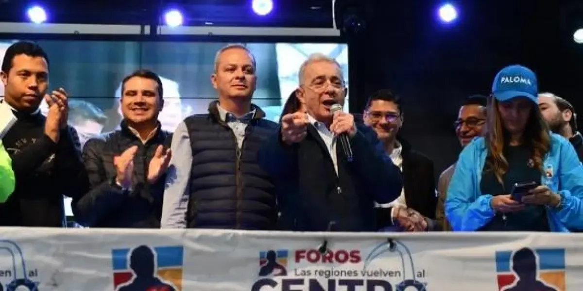 Cover image for Elecciones presidenciales 2026: ¿el partido Centro Democrático estaría viviendo una división?