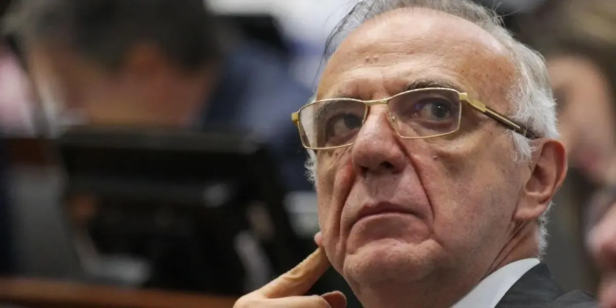 Iván Velásquez, ministro de Defensa