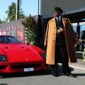 Lewis Hamilton llegó al Autodromo Nazionale de Monza al volante de un Ferrari F40 restaurado.