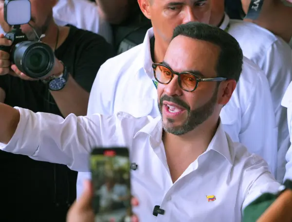 Abelardo de la Espriella le ganaría a Iván Cepeda en segunda vuelta ...