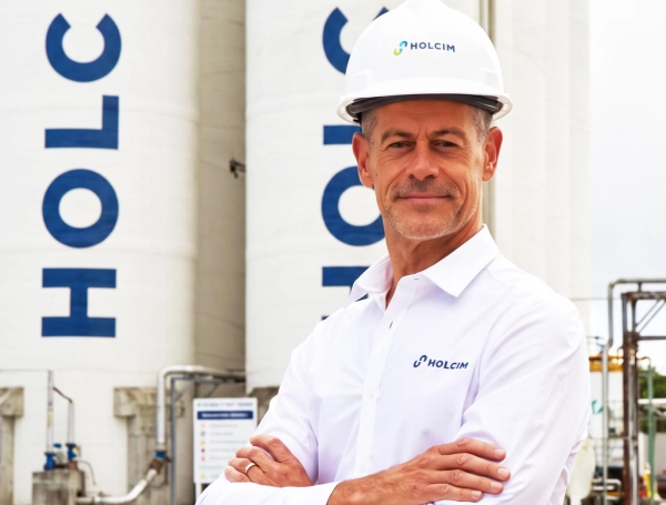 El Grupo Holcim anunció que el ingeniero español Carlos Casado asume la presidencia ejecutiva de su filial en el país