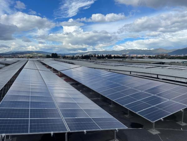 Paneles solares de Nuestro Bogotá