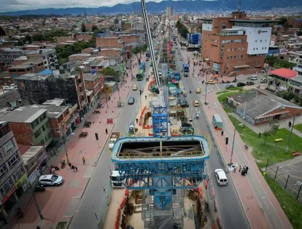 Metro de Bogotá 2026: obras superan el 70 % y comienzan pruebas con trenes