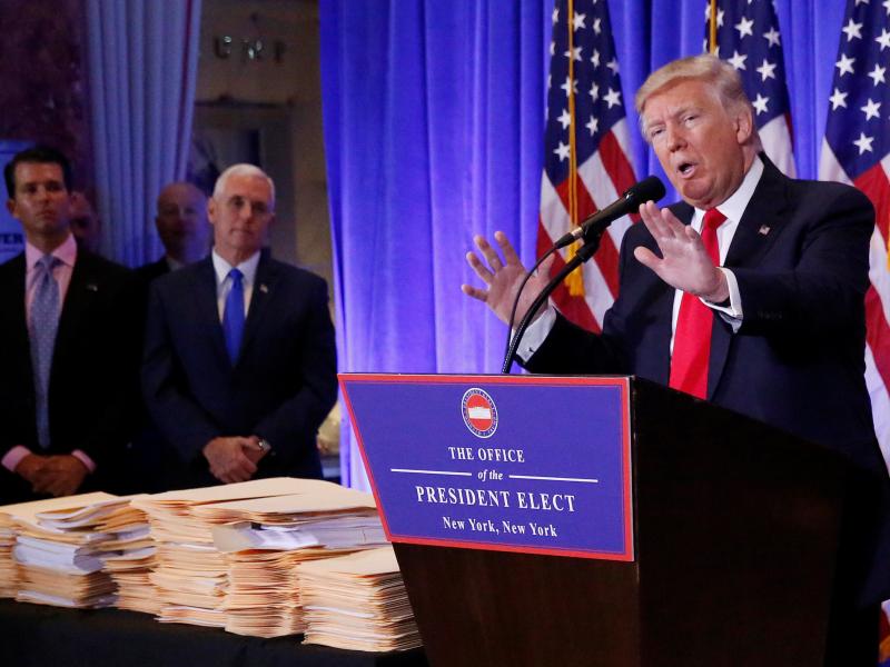 Frases de la primera rueda de prensa de Donald Trump