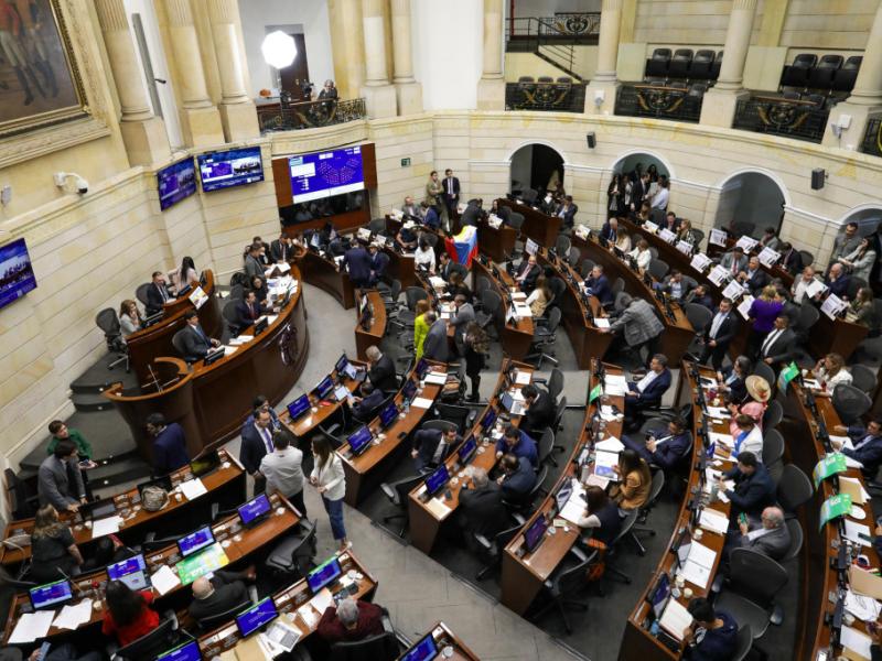 En vivo: avanza discusión de la reforma laboral en la plenaria del Senado