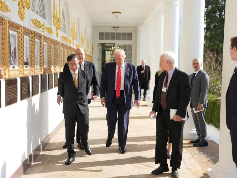 Las primeras fotos del encuentro entre Gustavo Petro y Donald Trump en ...