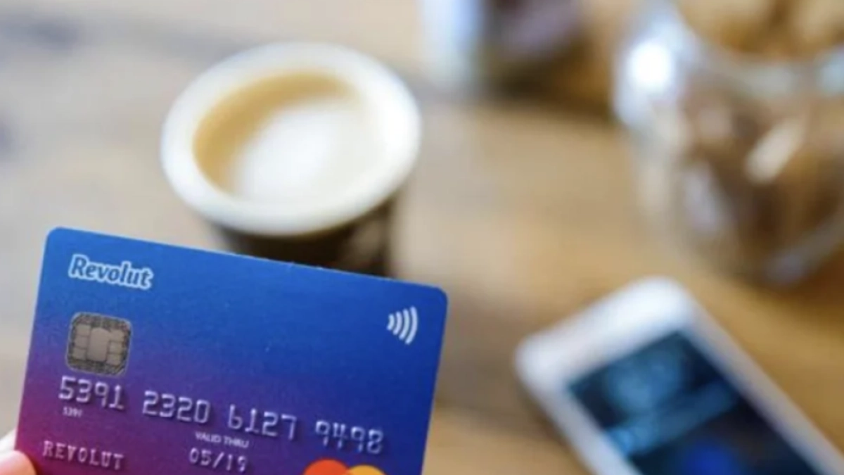 Revolut, qui arrivera en Colombie en 2027, signale une chute mondiale et une interruption de ses services numériques