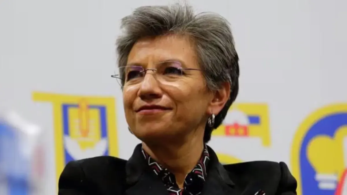 Claudia López (@ClaudiaLopez) denunció al presidente Petro por participación en política: 'es un sicariato político'

La denuncia fue realizada ante la Comisión de Seguimiento y Garantías Electorales, en Cartagena.

Detalles ⬇️