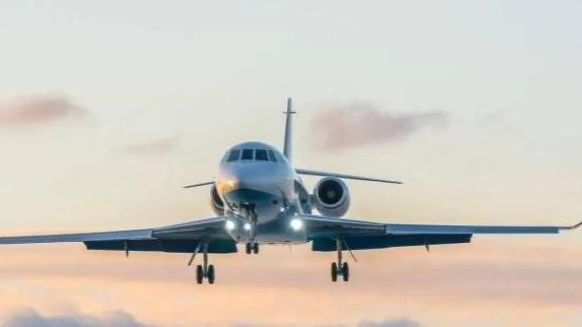 ¿Cómo será el nuevo impuesto para los viajeros que salen de Colombia en avión?