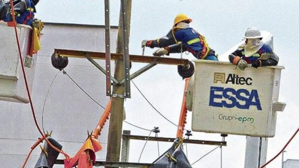 Business leaders ask authorities not to let Santander 'go dark' due to strike announcement at power company Essa