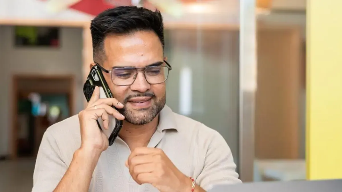Íkualo: the 'fintech' created by a Colombian that seeks to eliminate financial exclusion for migrants in Europe