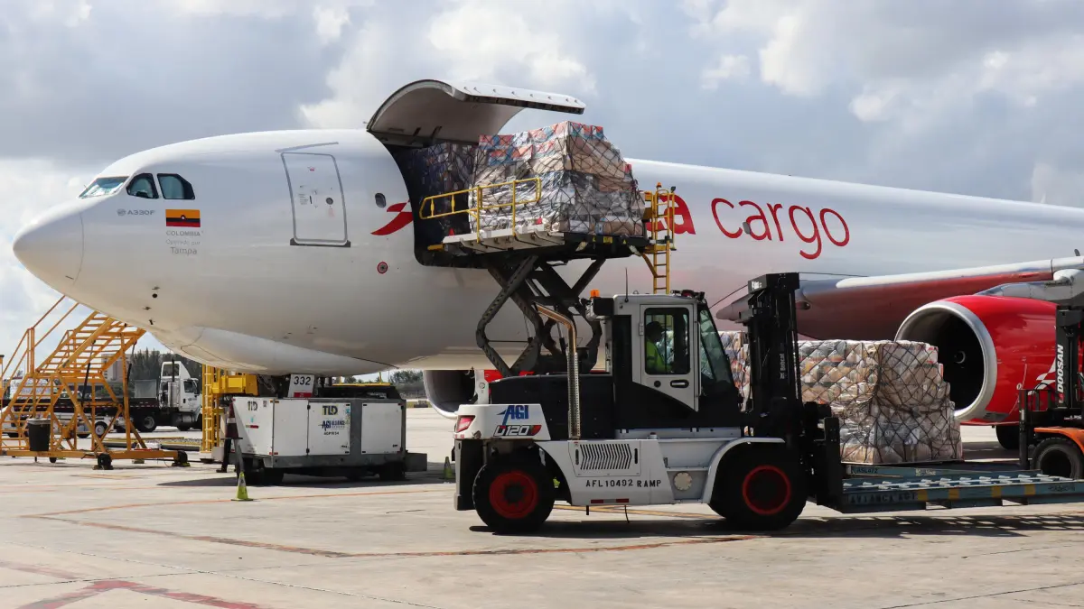 Colombia's Flowers Consolidate Export Leadership on Valentine's Day with Peak Logistics and Employment