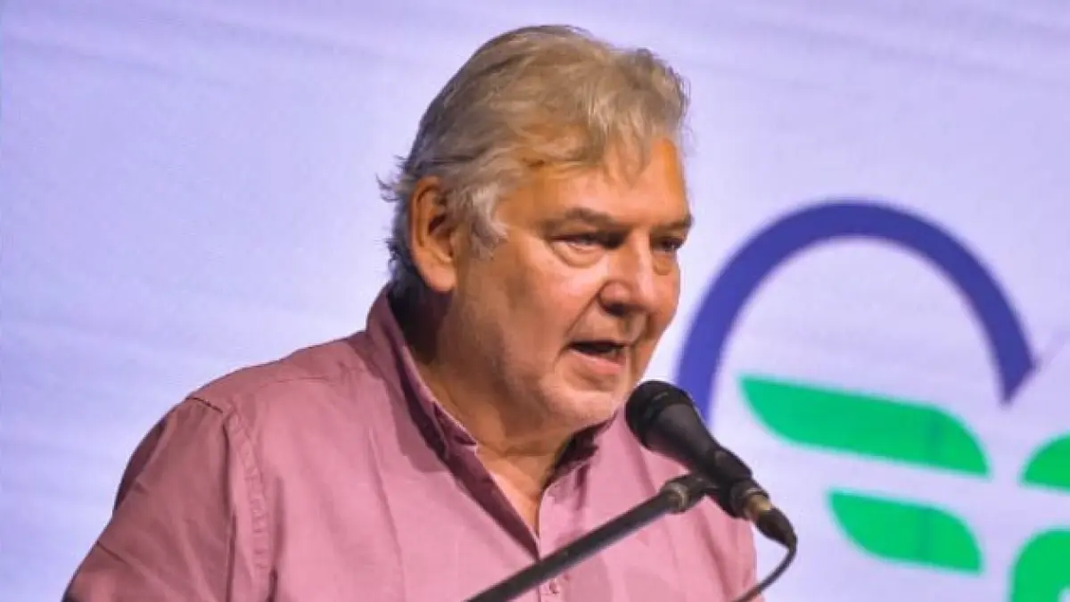 El presidente de Fenalco (@FenalcoNacional) lanza libro crítico sobre el gobierno Petro y llama a 'reconstruir' el país

El dirigente presenta 'Reconstruir sobre lo destruido', que cuestiona los resultados del actual Gobierno. 

Detalles ⬇️