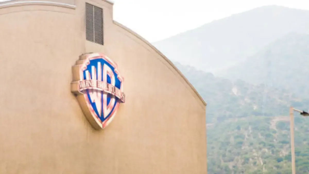 Netflix withdraws from the bid to buy Warner Bros. Discovery, after a new offer from Paramount