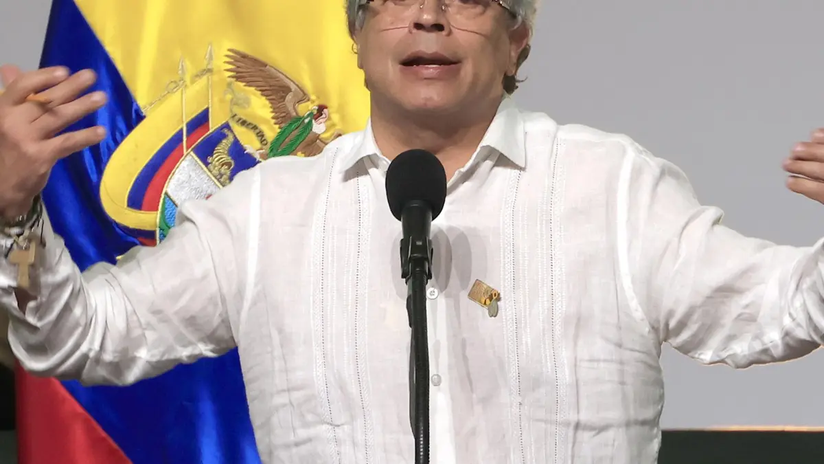 Gobierno ordena vigilancia a fondos privados tras suspensión de giro a Colpensiones