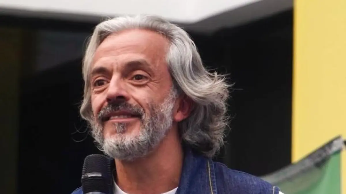 Juan Daniel Oviedo propone reactivar el 'fracking' como eje de la política energética en Colombia

Aseguró que el sector minero energético es el único que puede hacer que el país recupere sus niveles de inversión.

Detalles completos aquí