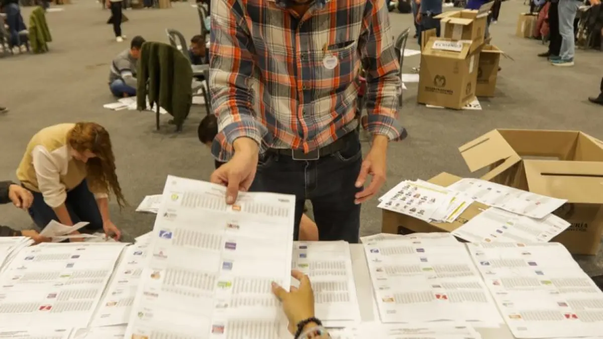 Consejo Nacional Electoral abre proceso contra AtlasIntel y ordena suspender sus encuestas electorales