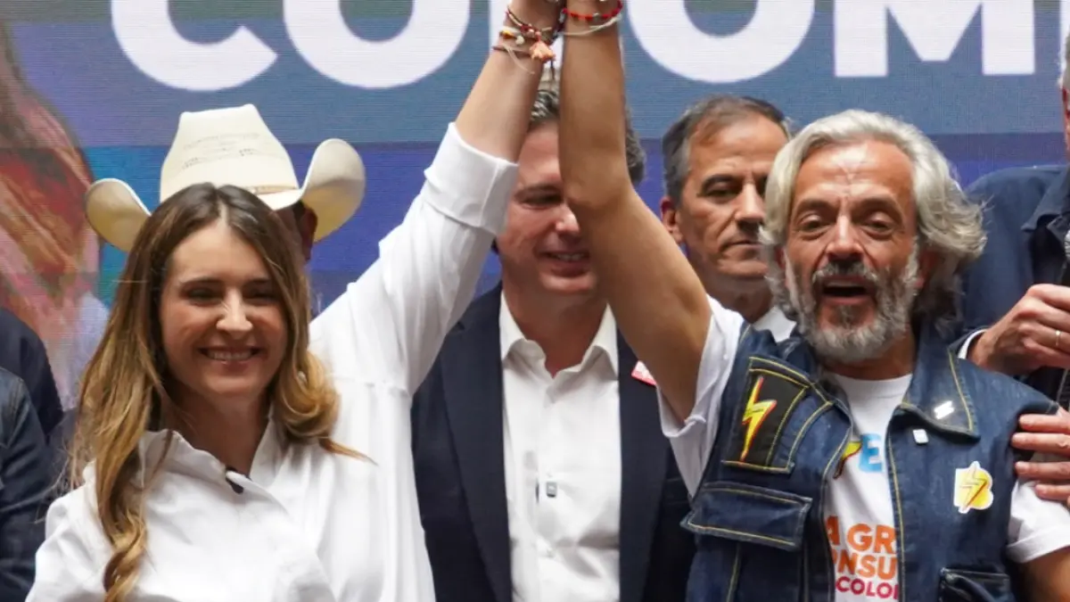 Juan Daniel Oviedo (@JDOviedoAr) sería 'gerente de la emergencia de la salud' en eventual Gobierno de Paloma Valencia (@palomavalencial)

El anuncio lo hizo la candidata del partido Centro Democrático.

Detalles ⬇️