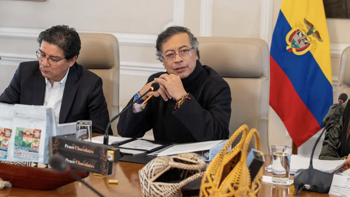 President Gustavo Petro ordered the liquidation of all bankrupt EPS