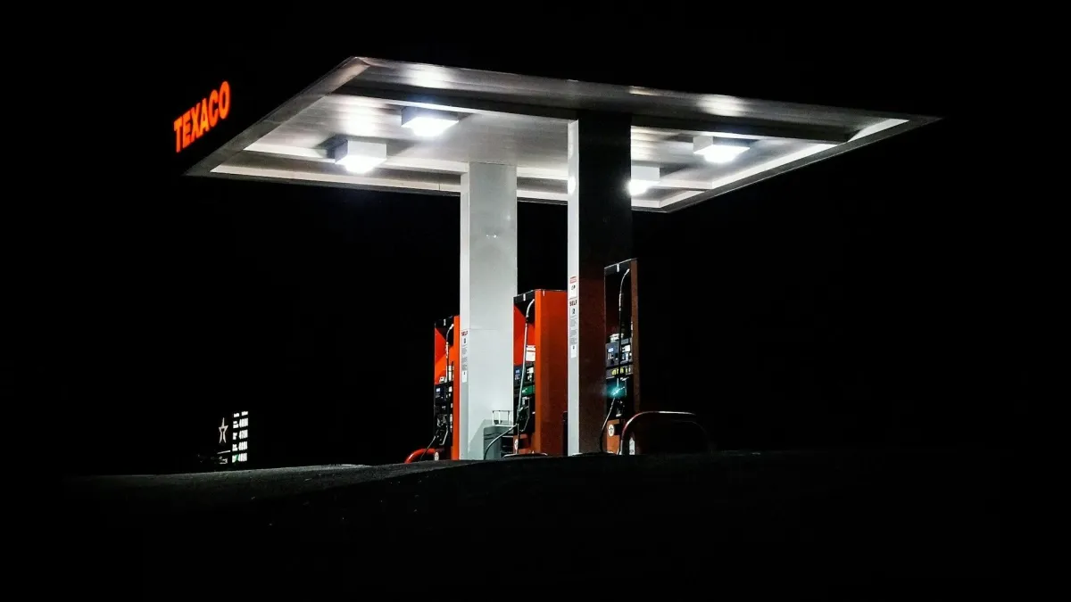 Precio de la gasolina sube $46 por galón en octubre y el ACPM se mantiene estable