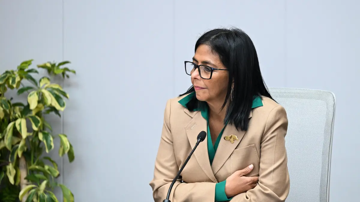 Estados Unidos saca a Delcy Rodríguez (@delcyrodriguezv), presidenta interina de Venezuela, de la Lista Clinton

La exclusión de Rodríguez implica, en la práctica, el levantamiento de restricciones
financieras.

Detalles ⬇