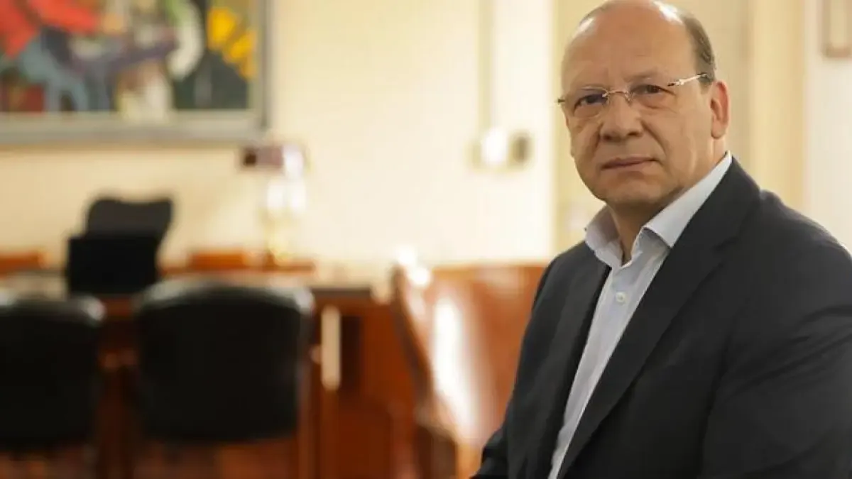 Gobierno (@MinHacienda) radicará reforma tributaria por 16 billones de pesos tras orden presidencial

El proyecto será presentado con mensaje de urgencia ante en Congreso de la República (@SenadoGovCo).

Detalles⬇