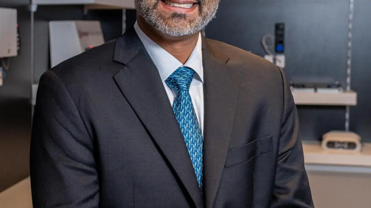 ‘La seguridad física en Colombia ya no es un gasto, es una herramienta estratégica para las empresas’: @genetec 

Jason de Souza, directivo de la firma, destacó el creciente enfoque en la protección de 'data centers' en el país.

Más información