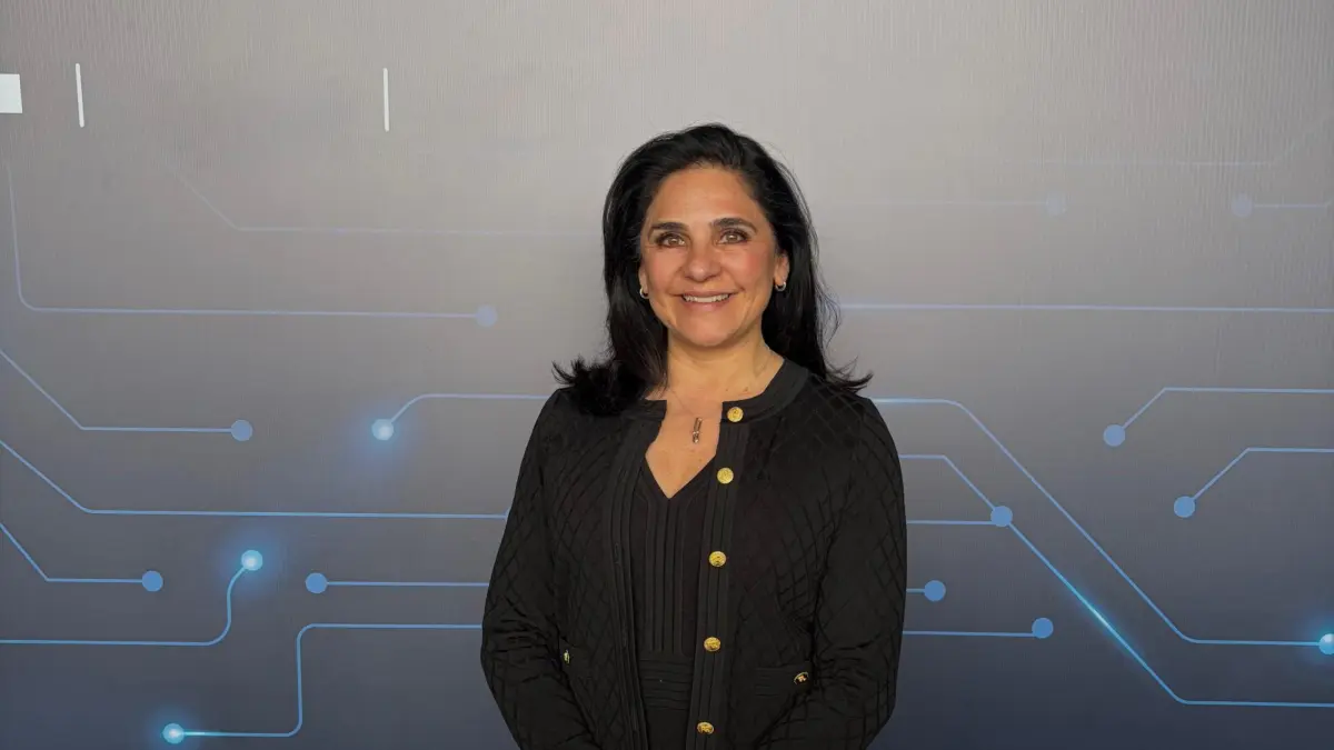 La tecnología revoluciona la banca: el futuro será híbrido, multinube y apoyado por inteligencia artificial

Oracle (@OracleLatam) asegura que la adopción de IA ya es una realidad en la banca y que el reto ahora es generar valor. 

Detalles ⬇️