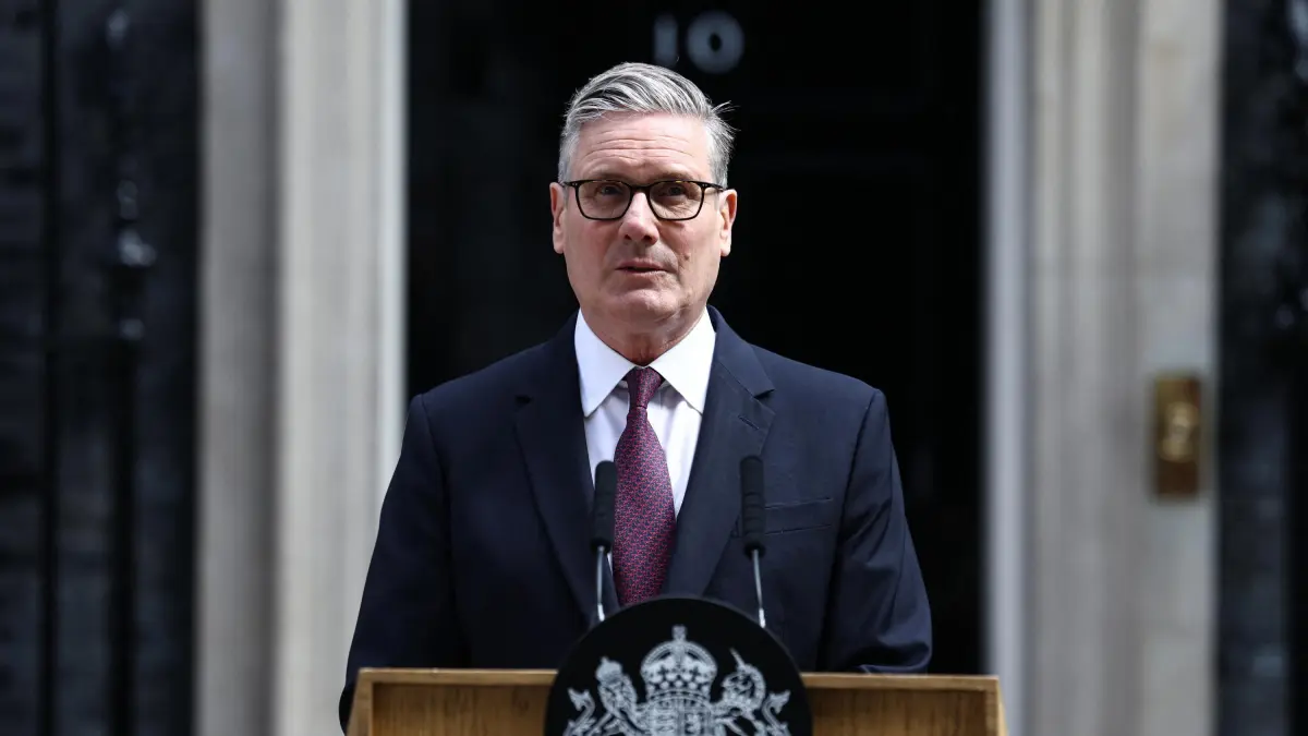 Keir Starmer anuncia su dimisión como primer ministro británico tras presiones internas en el Partido Laborista