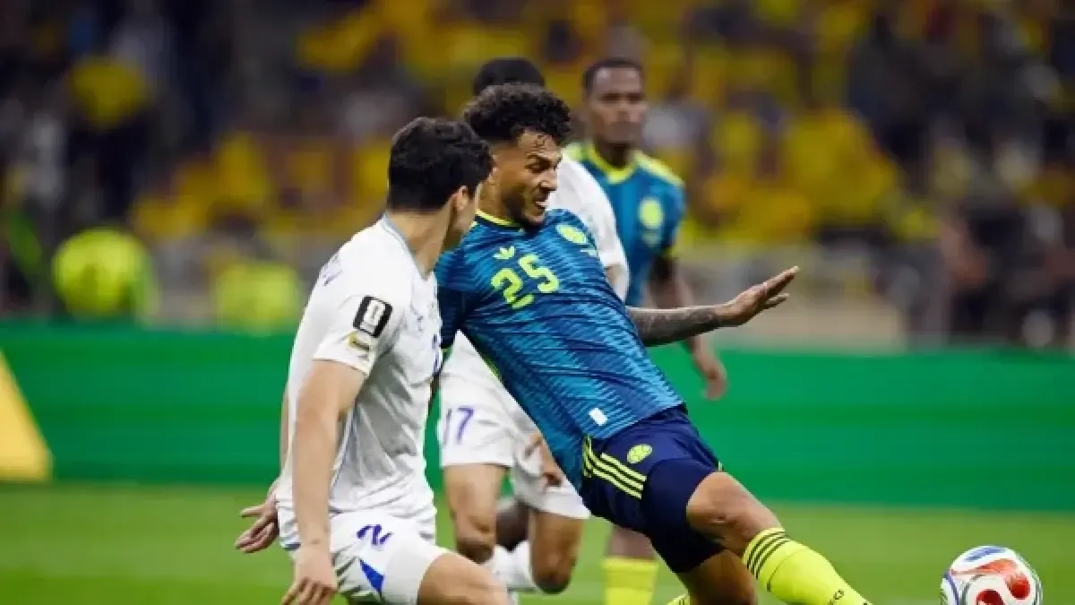 Mundial 2026: qué pasó con el camarógrafo que cayó tras choque con jugador en el primer partido de Colombia