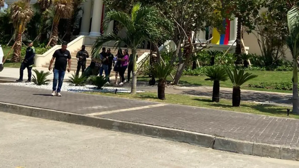 Abelardo De La Espriella estrena sede presidencial alterna en el Batallón Paraíso de Barranquilla