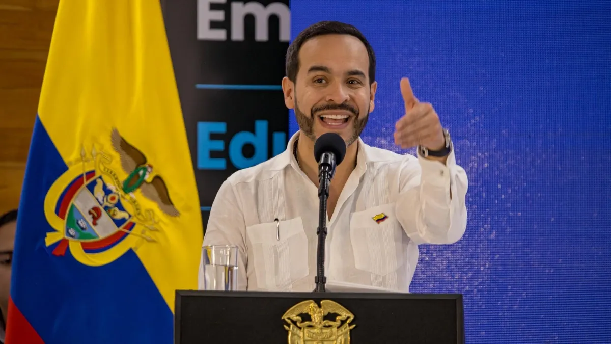 Abelardo De La Espriella entregó su segundo salario como presidente: destinó el dinero a dos causas en Montería