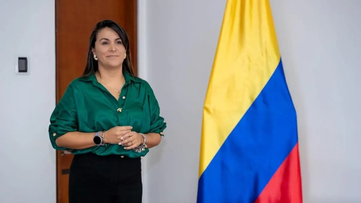 Luisa Fernanda Farfán Espitia asume la presidencia de 4-72, el operador postal oficial de Colombia