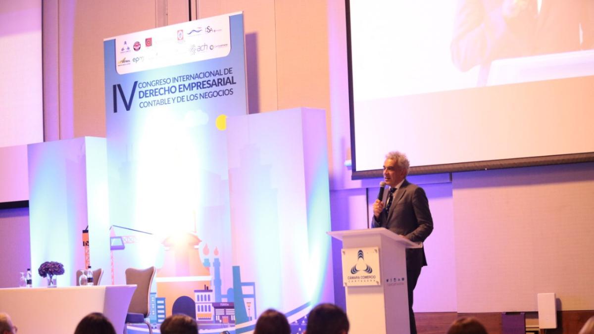 Termina Congreso de Derecho Empresarial en Cartagena