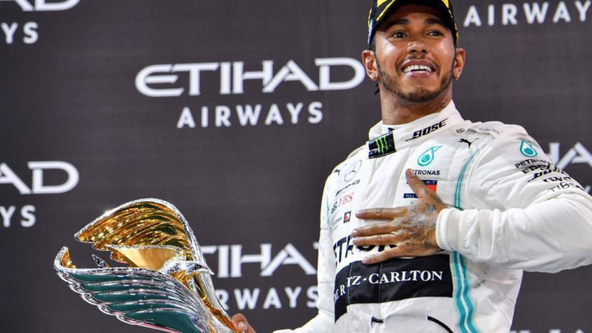 Lewis Hamilton sale de Mercedes y es fichado por Ferrari