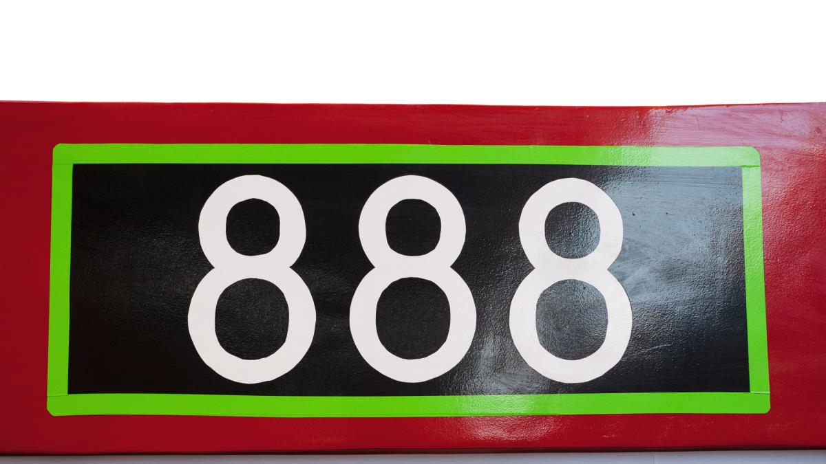 ¿Qué significa 888 y por qué sería de buena suerte para usted?