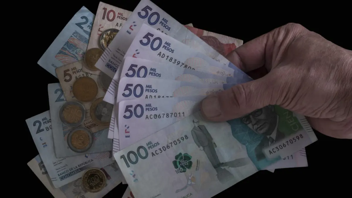 Proyecto que devuelve la Mesada 14 a docentes pensionados fue aprobado en plenaria del Senado de la República

Esta corresponde a un pago equivalente a una mensualidad pensional, que por años hizo parte del régimen docente.

Mas información