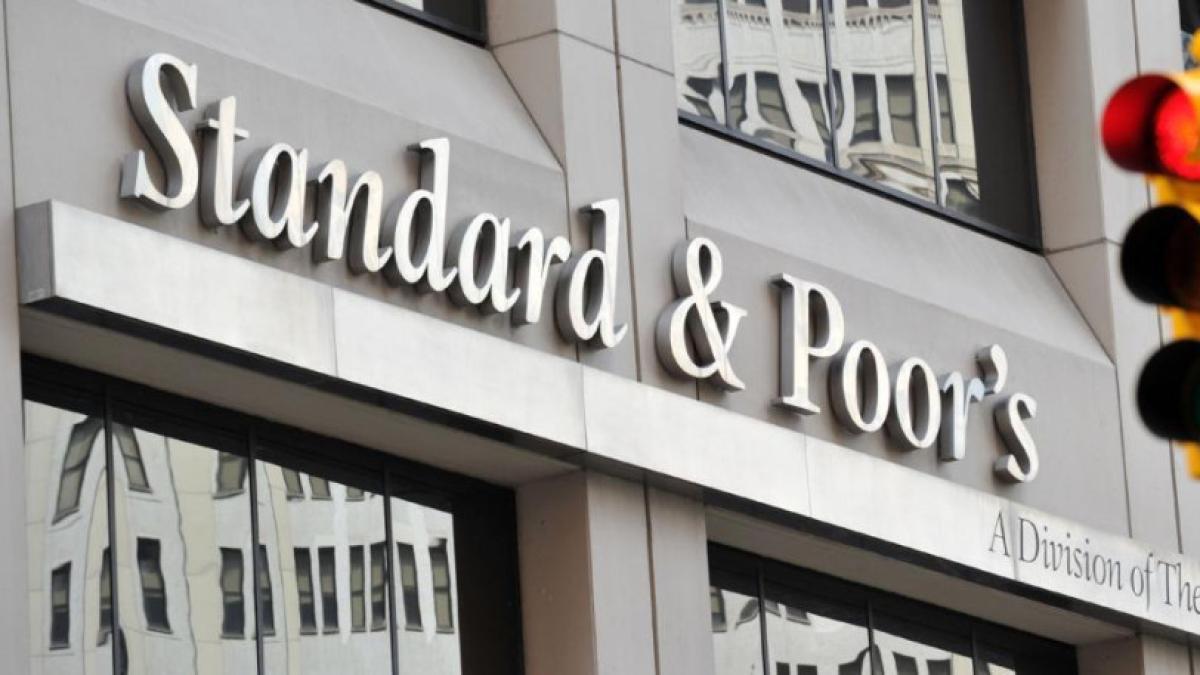 S&P (@SPGlobalRatings) rebaja calificación de Colombia por desequilibrios fiscales y advierte déficits elevados en los próximos años

Banqueros alertan sobre subida de inflación en Colombia para marzo 2026

Detalles ⬇️