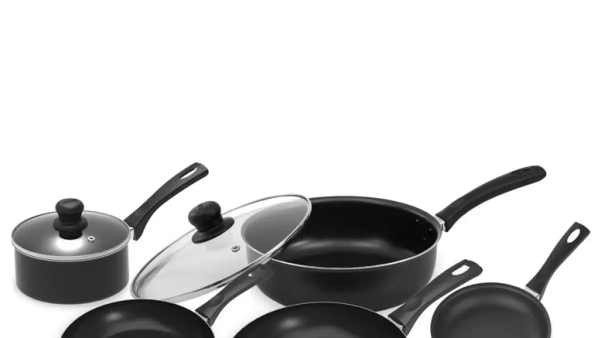 ¿A dónde van los sartenes viejos de la 'Cambiatón' de Imusa? Así puede renovar utensilios sin botarlos a la basura

Detrás del intercambio hay un proceso industrial, pues los utensilios recolectados, clasificados y transformados.

Detalles ⬇