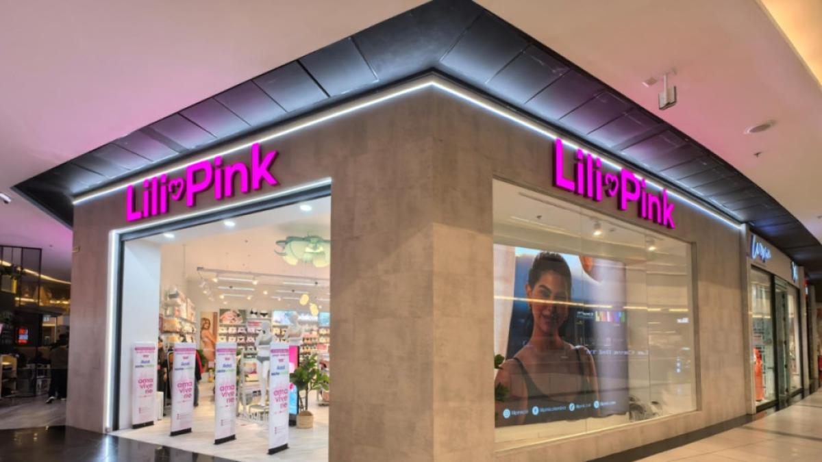 Marca Lili Pink pide proteger empleos, en medio del escándalo que la salpica por contrabando y lavado de activos

Compañía se pronunció frente a los allanamientos, las capturas y el proceso de extinción de dominio que enfrenta.

Detalles ⬇️