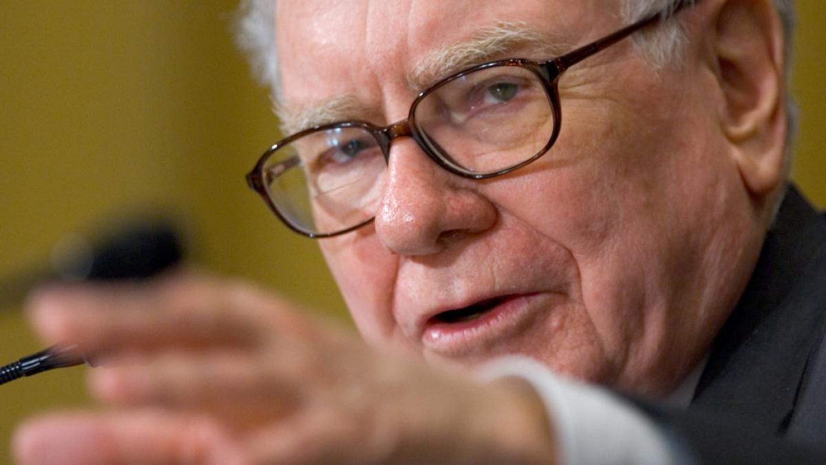 Warren Buffett exits Apple and Amazon