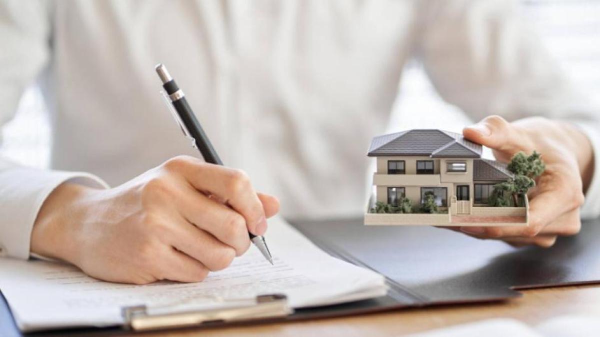 Casas desde $38 millones: así puede acceder a las ofertas de vivienda con el FNA

La financiación puede cubrir hasta el 90% del valor del inmueble en viviendas vinculadas a remates de la SAE.

Conste los requisitos aquí