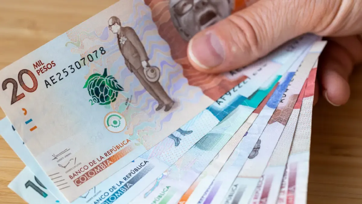 Los trabajadores que reciben doble prima en diciembre: requisitos que deben cumplir