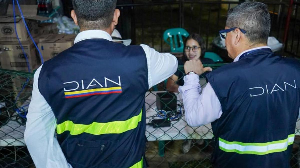 Dian (@DIANColombia) ajusta sus sistemas para la actualización de saldos de acuerdo con alivios tributarios

La entidad aclaró que la visualización temporal de pagos pendientes no afecta el derecho al beneficio.

Detalles ⬇️