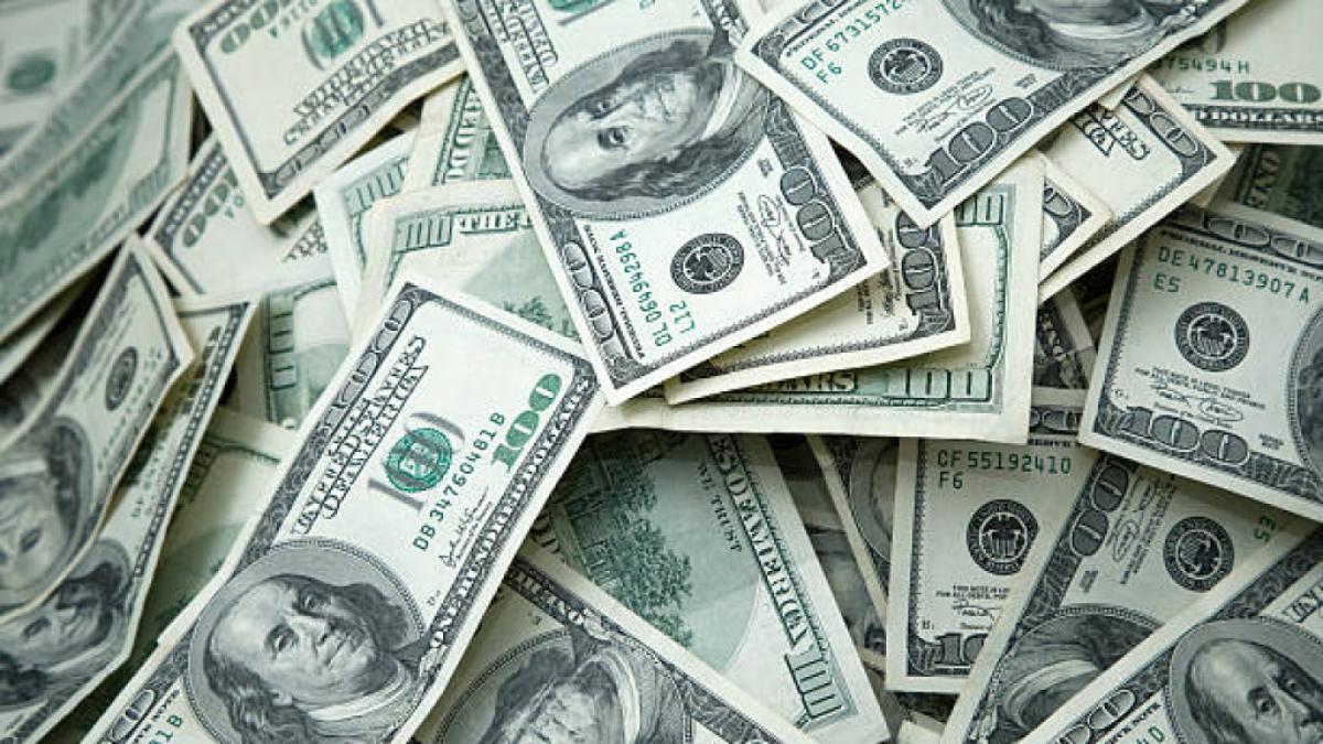 Dólar profundiza caída por debajo de $3.700 este miércoles: nacionalizar ahorro pensional agudizaría depreciación