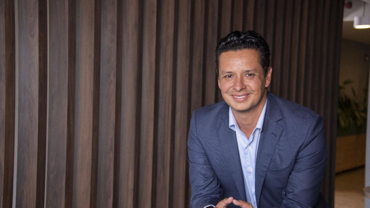 John F. Linares Gómez is the new president of Banco Contactar