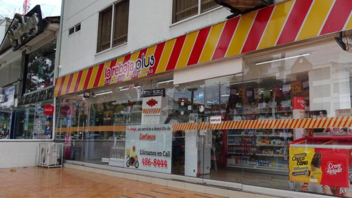 Drogas la Rebaja: el futuro que les espera a estas farmacias tras cambios que planea realizar el presidente Petro

El mandatario explicó que estas servirán como puntos de atención médica en todo el país.

Detalles ⬇️