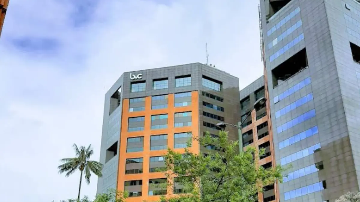 Pese a fuerte alza en la Bolsa de Colombia en 2025, acciones apenas se valorizaron en relación a su valor en libros