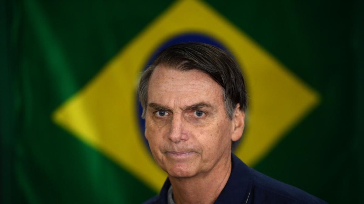 Bolsonaro remains hospitalized and under observation, as his lawyers request house arrest